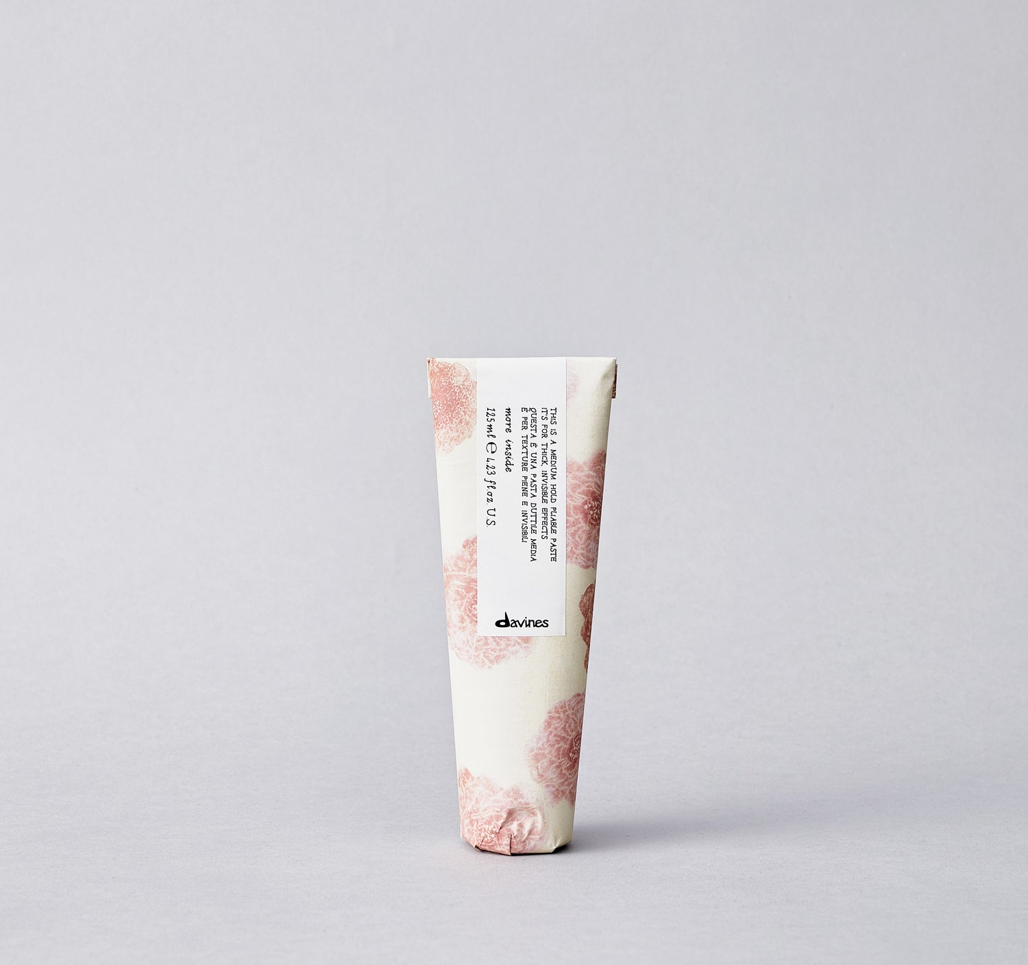 The Medium Hold Pliable Paste is designed for controlled, versatile styling with a natural finish. It maintains the natural shine and movement of hair, never leaving it stiff or sticky.