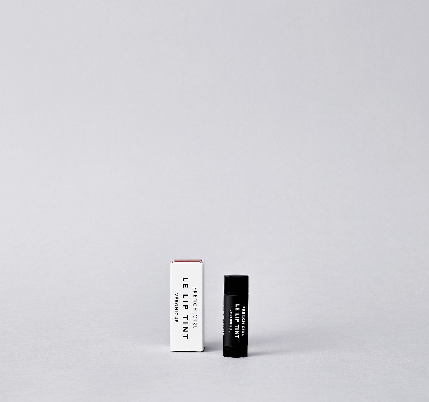 A lustrous, hydrating balm and emollient mineral lip tint in one. Formulated with an enriching blend of organic and wildcrafted pure plant oils, butters, and waxes to leave lips incredibly moisturized while adding a subtle pop of color and shine.