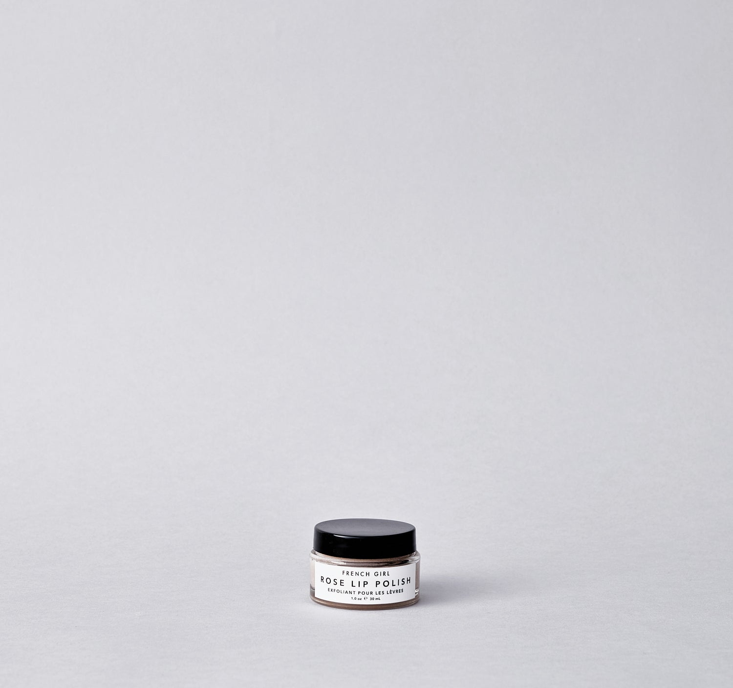 An invigorating rose and mint-infused sugar scrub formulated with nourishing butters to gently remove dry skin and leave lips supple and hydrated.